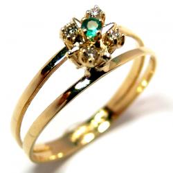 Anel em ouro 18k com diamantes e rubi