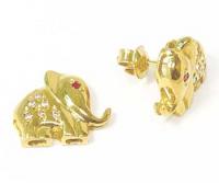 Brinco em ouro 18k com diamantes e rubis Brinco em ouro 18k com diamantes e rubis
