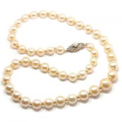 Colar de Pérolas com fecho em ouro 18k - Feminino Colar de Pérolas com fecho em ouro 18k - Feminino